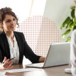 التعاقد مع استشاري هندسي في أبوظبي: التكاليف، العملية، والدور القانوني